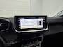 Peugeot 208 1.2 Hybrid Allure 110pk Automaat | Navigatie | Adaptieve Cruise Control | 16"LMV | Dodehoekdetectie | LED | Camera Voor + Achter | Climate Control | Apple Carplay/Android Auto |