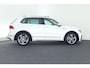 Volkswagen Tiguan 1.5 TSI 150pk DSG ACT R-Line Highline Trekhaak Camera Stoelverwarming Virtual Cockpit Panoramadak Navigatie
