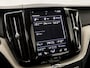 Volvo XC60 2.0 T8 Twin Engine AWD Inscription Sport 391Pk Automaat (PANORAMADAK, LUCHTVERING, MEMORY SEATS, STOELVERWARMING ACHTER, 360 CAMERA, GETINT GLAS, APPLE CARPLAY, NIEUWSTAAT)