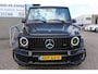 Mercedes-Benz G-klasse 63 AMG Manufaktur/Night pakket/Magno matt/Panoramadak/Burmester/Sfeerverlichting/Entertainment schermen/Akrapović/AMG active ride control/Elektrisch verstelbare stoelen met memory + massage/Stoel verwarming + koeling/360° camera/voorruitverwarming/IWC/Ala