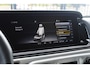 Mercedes-Benz G-klasse 63 AMG Manufaktur/Night pakket/Magno matt/Panoramadak/Burmester/Sfeerverlichting/Entertainment schermen/Akrapović/AMG active ride control/Elektrisch verstelbare stoelen met memory + massage/Stoel verwarming + koeling/360° camera/voorruitverwarming/IWC/Ala
