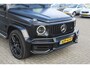 Mercedes-Benz G-klasse 63 AMG Manufaktur/Night pakket/Magno matt/Panoramadak/Burmester/Sfeerverlichting/Entertainment schermen/Akrapović/AMG active ride control/Elektrisch verstelbare stoelen met memory + massage/Stoel verwarming + koeling/360° camera/voorruitverwarming/IWC/Ala