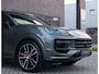 Porsche Cayenne Coupé 4.0 Turbo E-Hybrid | Quartzit - Pano - Trekhaak - Sport Chrono