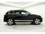 Volkswagen Touareg 3.0 TDI R-Line | Automaat | Navi / Camera / Leder / Trekhaak | 3500 kg trekgewicht