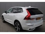 Volvo XC60 T6 Plug-in hybrid AWD Plus Dark | Trekhaak | Harman Kardon | Full LED