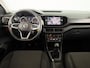 Volkswagen T-Cross 1.0 TSI Life | Navigatie | Parkeersensoren | Adaptieve cruise control | Trekhaak |