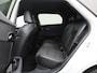 MG MG4 Electric Luxury 64 kWh | Climate Control | Cruise Control | Elektrisch Verstelbare Stoelen | Lederen Bekleding | Achteruitrijcamera | Apple Carplay/Android Auto |