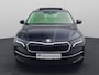 Skoda Octavia Combi 1.5TSI/150PK MHEV Selection DSG · Panoramadak · Navigatie · Apple/Android · Garantie t/m 11-03-2029 of 60000km.