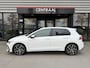 Volkswagen Golf 1.5 eTSI R-Line Edition NL-Auto|CameraIQ-Lights|Carplay|Keyless