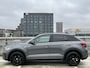 Volkswagen T-Roc 1.5 TSI 150PK DSG R-Line Business / Panoramadak / Black Style / 19" LMV / IQ LED / Digitale Cockpit Pro / Achteruitrijcamera / Stuur + Stoelverwarming **