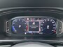 Volkswagen T-Roc 1.5 TSI 150PK DSG R-Line Business / Panoramadak / Black Style / 19" LMV / IQ LED / Digitale Cockpit Pro / Achteruitrijcamera / Stuur + Stoelverwarming **
