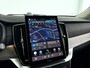 Volvo XC90 T8 Plug-in hybrid AWD Ultra Dark | Panoramadak | 360° camera | Bowers & Wilkins | Luchtvering | Head-up Display | Stoelventilatie | Stoel- en Stuurverwarming | Trekhaak