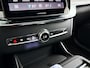 Volvo XC90 T8 Plug-in hybrid AWD Ultra Dark | Panoramadak | 360° camera | Bowers & Wilkins | Luchtvering | Head-up Display | Stoelventilatie | Stoel- en Stuurverwarming | Trekhaak