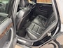 Audi A4 Avant 2.0 TFSI 200pk Automaat S-line | Leer | Schuifdak | 19"