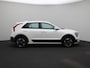Kia Niro EV Light Edition 64.8 kWh | Navigatie | 17" LMV | Camera | Parkeer Sensoren | Cruise Control | Climate Control