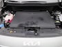 Kia Niro EV Light Edition 64.8 kWh | Navigatie | 17" LMV | Camera | Parkeer Sensoren | Cruise Control | Climate Control