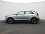 Kia Niro EV Light Edition 64.8 kWh | Navigatie | 17" LMV | Camera | Parkeer Sensoren | Cruise Control | Climate Control