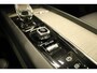 Volvo XC60 2.0 Recharge T8 AWD Inscription |Panoramadak | Achteruitrijcamera | Semi elektrische trekhaak | Stoelverwarming | Stuurwiel verwarming | Achterbank verwarming | Adaptieve cruise control | Pilot Assist | Carplay | Android Auto