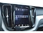 Volvo XC60 2.0 Recharge T8 AWD Inscription Panoramadak | Achteruitrijcamera | Semi elektrische trekhaak | Stoelverwarming | Stuurwiel verwarming | Achterbank verwarming | Adaptieve cruise control | Pilot Assist | Carplay | Android Auto