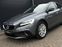 Volvo V40 Cross Country T3 Polar+ Luxury | Harman Kardon Premium Sound | Panoramadak | Parkeersensoren en Parkeercamera achter | Lederen bekleding | Standkachel | Volvo Guard alarm | Climate control | Cruise control |