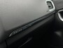 Volvo V40 Cross Country T3 Polar+ Luxury | Harman Kardon Premium Sound | Panoramadak | Parkeersensoren en Parkeercamera achter | Lederen bekleding | Standkachel | Volvo Guard alarm | Climate control | Cruise control |