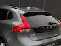 Volvo V40 Cross Country T3 Polar+ Luxury | Harman Kardon Premium Sound | Panoramadak | Parkeersensoren en Parkeercamera achter | Lederen bekleding | Standkachel | Volvo Guard alarm | Climate control | Cruise control |