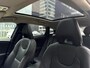 Volvo V40 Cross Country T3 Polar+ Luxury | Harman Kardon Premium Sound | Panoramadak | Parkeersensoren en Parkeercamera achter | Lederen bekleding | Standkachel | Volvo Guard alarm | Climate control | Cruise control |