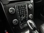 Volvo V40 Cross Country T3 Polar+ Luxury | Harman Kardon Premium Sound | Panoramadak | Parkeersensoren en Parkeercamera achter | Lederen bekleding | Standkachel | Volvo Guard alarm | Climate control | Cruise control |