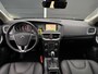 Volvo V40 Cross Country T3 Polar+ Luxury | Harman Kardon Premium Sound | Panoramadak | Parkeersensoren en Parkeercamera achter | Lederen bekleding | Standkachel | Volvo Guard alarm | Climate control | Cruise control |