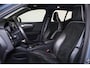 Volvo XC40 T5 Recharge R-Design - Panorama/schuifdak - IntelliSafe Assist & Surround - Harman/Kardon audio - Parkeercamera achter - Parkeersensoren voor & achter - Draadloze tel. lader - 19' LMV