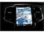 Volvo XC90 2.0 T8 AWD 335kW/456pk Aut8 Recharge Long Range Ultra Bright LUCHTVERING + PANORAMADAK + HARMAN/KARDON + STOELVERWARMING V&A + STUURVERWARMING + NAPPALEDER + ADAPT.CRUISE + BLIS + GOOGLE DASH&SERVICES + 360 CAMERA + PARKSENSOREN + 21" LM-VELGEN!!