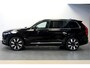 Volvo XC90 2.0 T8 AWD 335kW/456pk Aut8 Recharge Long Range Ultra Bright LUCHTVERING + PANORAMADAK + HARMAN/KARDON + STOELVERWARMING V&A + STUURVERWARMING + NAPPALEDER + ADAPT.CRUISE + BLIS + GOOGLE DASH&SERVICES + 360 CAMERA + PARKSENSOREN + 21" LM-VELGEN!!