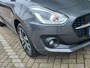 Suzuki Swift 1.2 STYLE SMART HYBRID NAP! | Dodehoeksens. | Trekhaak | Stoelverw.