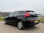 Volvo V40 1.6 D2 Kinetic | slechts 161.758 km | Business Pack Pro | Navi | Clima | 16" Velgen | PDC | Cruise | LED | A-Z onderhoud