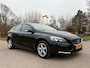 Volvo V40 1.6 D2 Kinetic | slechts 161.758 km | Business Pack Pro | Navi | Clima | 16" Velgen | PDC | Cruise | LED | A-Z onderhoud