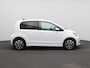 Volkswagen e-Up! 83 PK| Automaat | Parkeersensoren Achter | Stoelverwarming | Achteruitrijcamera | Climatronic | 15 Inch Lichtmetalen Velgen