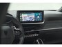 Peugeot 2008 Hybrid 136 e-DCS6 Allure | 360 Camera | Adaptieve Cruise Control | Dodehoekdetectie | Navigatie