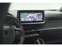 Peugeot 2008 Hybrid 136 e-DCS6 Allure | 360 Camera | Adaptieve Cruise Control | Dodehoekdetectie | Navigatie