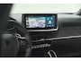 Peugeot 2008 Hybrid 136 e-DCS6 Allure | 360 Camera | Adaptieve Cruise Control | Dodehoekdetectie | Navigatie