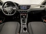 Volkswagen Polo 1.0 TSI Sportline (APPLE CARPLAY, GROOT NAVI, ADAPTIVE CRUISE, SPORTSTOELEN, LM VELGEN, ARMSTEUN, NIEUWE APK, NIEUWSTAAT)