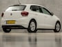 Volkswagen Polo 1.0 TSI Sportline (APPLE CARPLAY, GROOT NAVI, ADAPTIVE CRUISE, SPORTSTOELEN, LM VELGEN, ARMSTEUN, NIEUWE APK, NIEUWSTAAT)