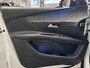 Peugeot 5008 1.2 PURE TECH ALLURE 7 PERSOONS AUTOMAAT NAVIGATIE ACHTERUITRIJ CAMERA TREKHAAK APPLE CARPLAY STOEL VERWARMING LMV 18 INCH !