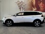 Peugeot 5008 1.2 PURE TECH ALLURE 7 PERSOONS AUTOMAAT NAVIGATIE ACHTERUITRIJ CAMERA TREKHAAK APPLE CARPLAY STOEL VERWARMING LMV 18 INCH !