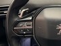 Peugeot 5008 1.2 PURE TECH ALLURE 7 PERSOONS AUTOMAAT NAVIGATIE ACHTERUITRIJ CAMERA TREKHAAK APPLE CARPLAY STOEL VERWARMING LMV 18 INCH !