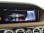 Mercedes-Benz S-klasse AMG 63 4Matic+ Lang Premium Plus / Panoramadak/ Burmester/ Entertainment achter/ DISTRONIC/ Smaragdgroen/ Bruin interieur
