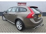 Volvo V60 Cross Country 2.0 T5 Summum | VAN 1e EIGENAAR |