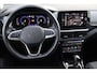 Volkswagen T-Cross 1.0 TSI Life Edition Climatronic, navigatie, digital cockpit Pro, Comfort pakket, Voorstoelen verwarmd