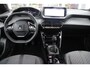 Peugeot 2008 1.2 100PK ALLURE PACK | CAMERA VOOR + ACHTER | NAVIGATIE | TREKHAAK | DRAADLOZE APPLE CARPLAY/ANDROID AUTO | DRAADLOZE TELEFOONLADER | CLIMATE CONTROL | LICHTMETALEN VELGEN 17" | ADAPTIVE CRUISE CONTROL | DAB+ RADIO | KEYLESS ENTRY/START | DODEHOEK DETECTIE |