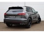 Volkswagen Touareg 3.0 TSI eHybrid 4Motion Elegance 380pk Tiptronic | Luchtvering | Pano | 360