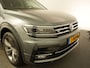 Volkswagen Tiguan Allspace 1.5 TSI Comfortline Business R-Line 7p. | Matrix | Zwenkhaak | Camera | Carplay | HUD |